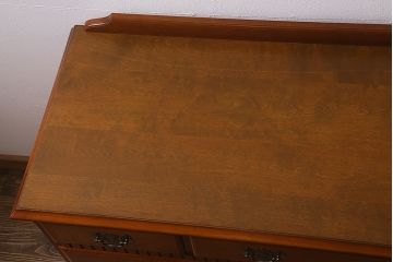 中古　横浜ダニエル(daniel)　アーリーアメリカン　A-104横長整理タンス　エレガントな佇まいが魅力のチェスト(定価約50万円)(引き出し、サイドボード)(R-042520)